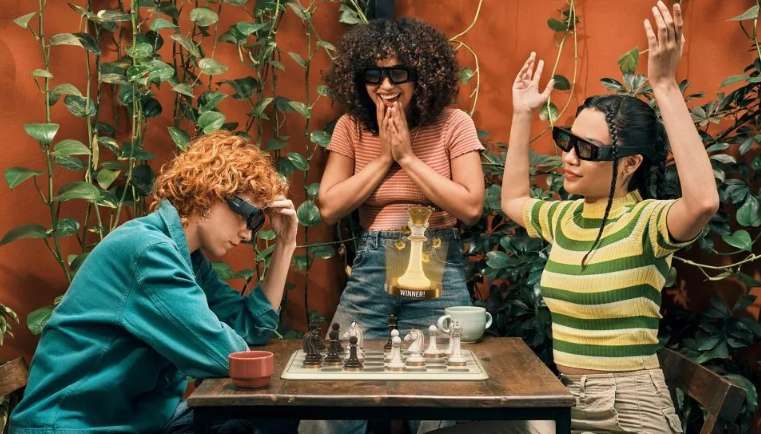 Snap宣布2026年推出消費級AR眼鏡Specs