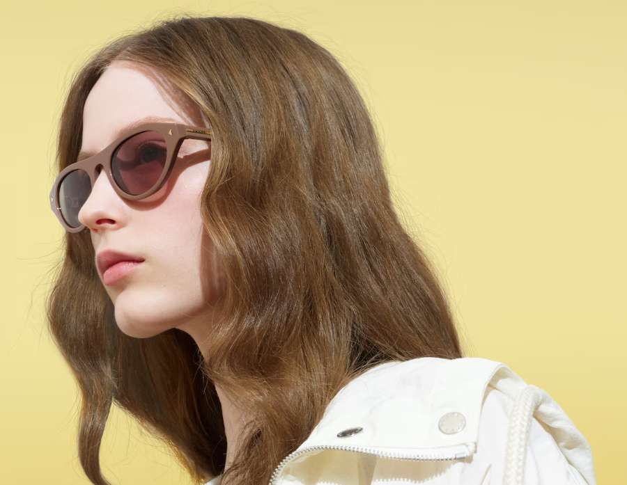 Meta將與Prada合作開發AI眼鏡，此前已聯手Essilor Luxottica