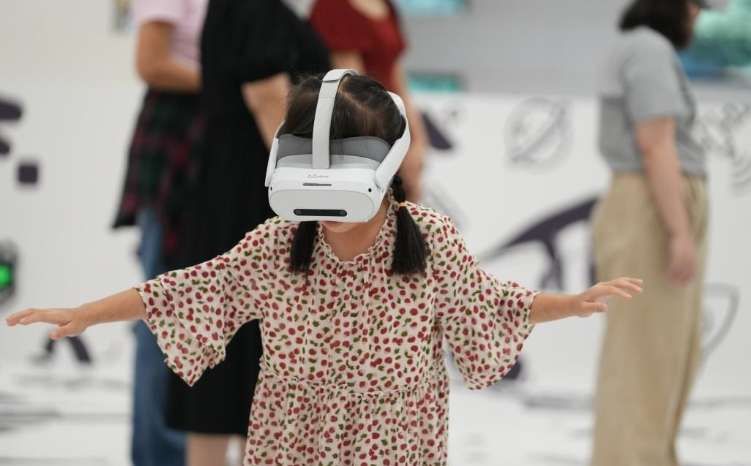 廣州圖書館推出PICO VR沉浸式閱讀空間