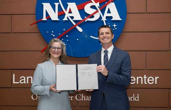 映維日報：歌爾光學亮相13款AR/VR新品， Meta上線大語言模型驅動VR NPC工具  第9張