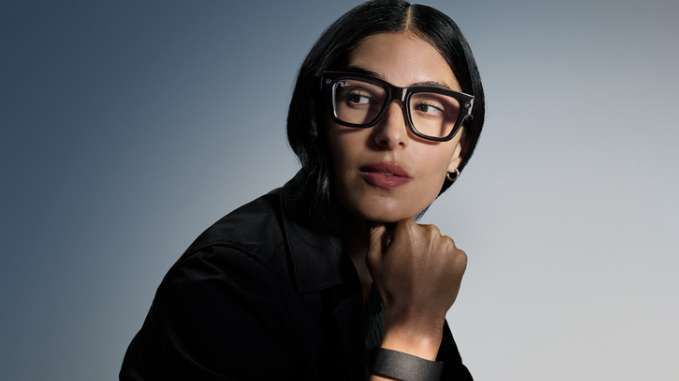 Meta發布AI眼鏡Ray-Ban Display+神經腕帶,售價799美元