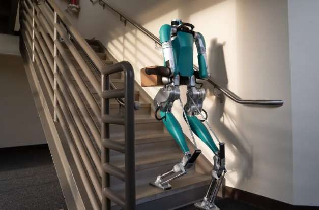 映維日報：Meta公布一系列AI/VR生態更新，Vision Pro 2 采用 R2 空間計算芯片  第4張