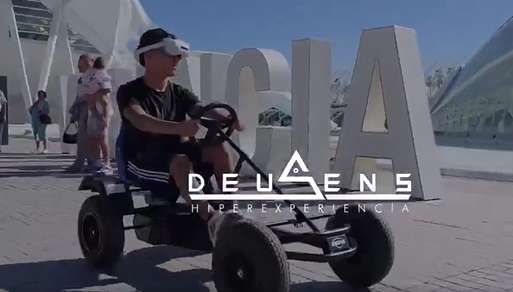 踩下油門，闖入異次元，PICO助力打造多用戶XR卡丁車