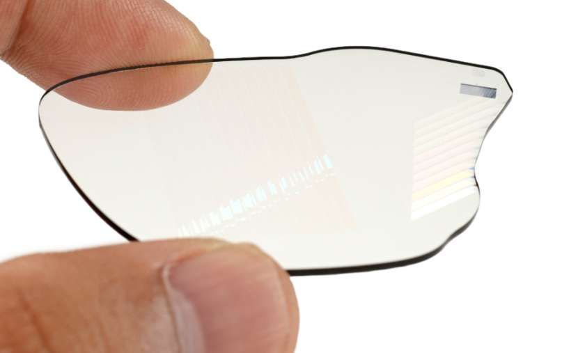 iFixit拆機(jī):Meta Ray-Ban Display證明了可穿戴AR技術(shù)的成熟度?? 第7張 iFixit拆機(jī):Meta Ray-Ban Display證明了可穿戴AR技術(shù)的成熟度?? 第7張