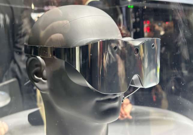 夏普在XR展會展示輕量款VR頭顯新迭代版本