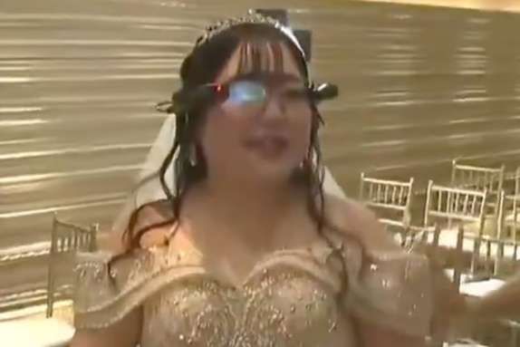 AR眼鏡中的誓約：日本女子與虛擬丈夫完成戒指交換